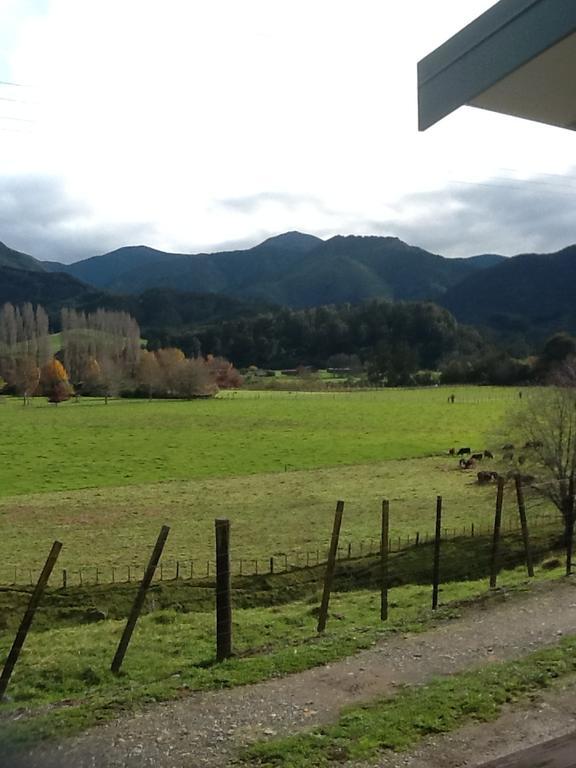 River Terrace Cottage Motueka Bagian luar foto